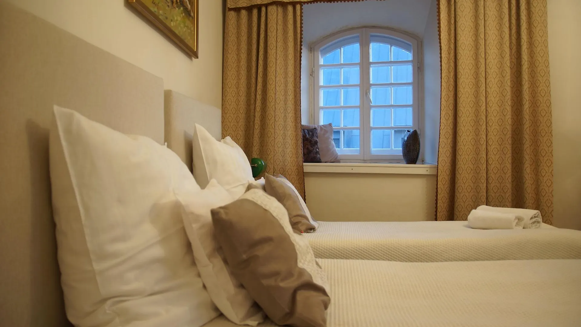 Pokoje Goscinne Dom Literatury Warsaw Bed & Breakfast