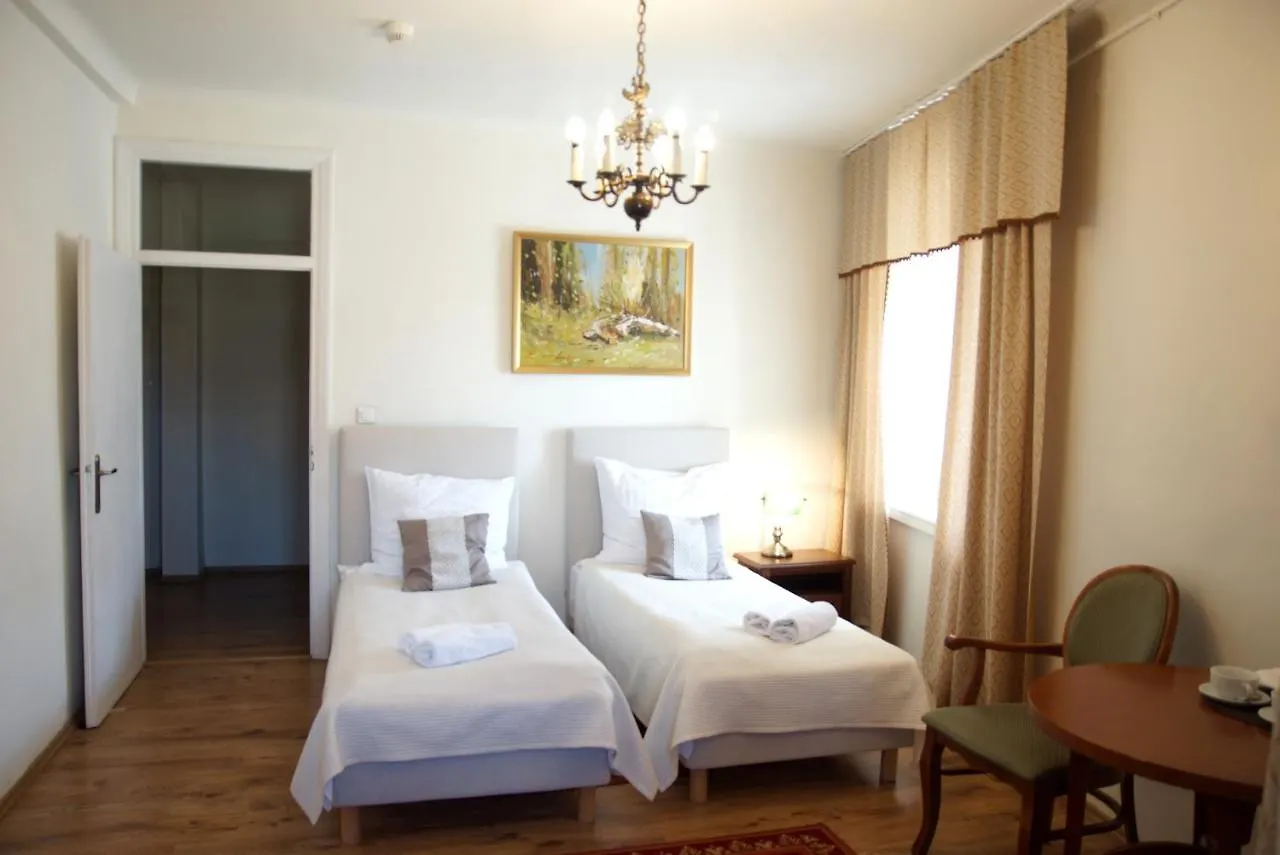 *** Bed & Breakfast Pokoje Goscinne Dom Literatury Warsaw Poland