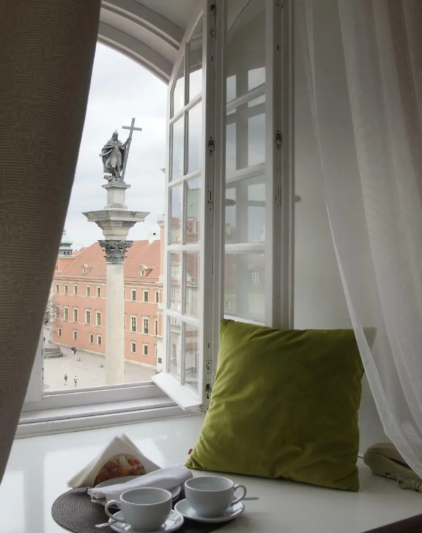 Pokoje Goscinne Dom Literatury Warsaw Bed & Breakfast